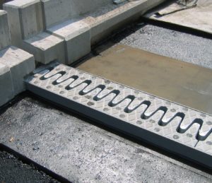 Mageba Tensa Finger RFSD kopplat till tätskikt