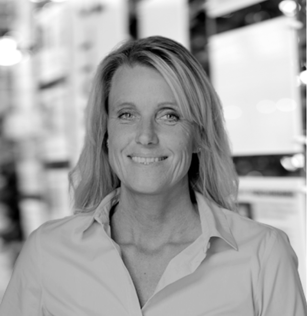 Porträtt foto av Jenny Johnsson för 100-listan