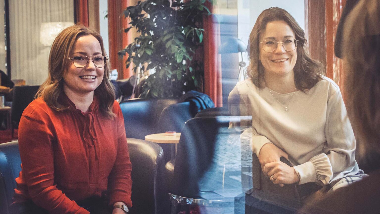 Vid export till många länder utanför EU krävs ett bevis om varors ursprung, ett så kallat ursprungscertifikat (Certificate of Origin).