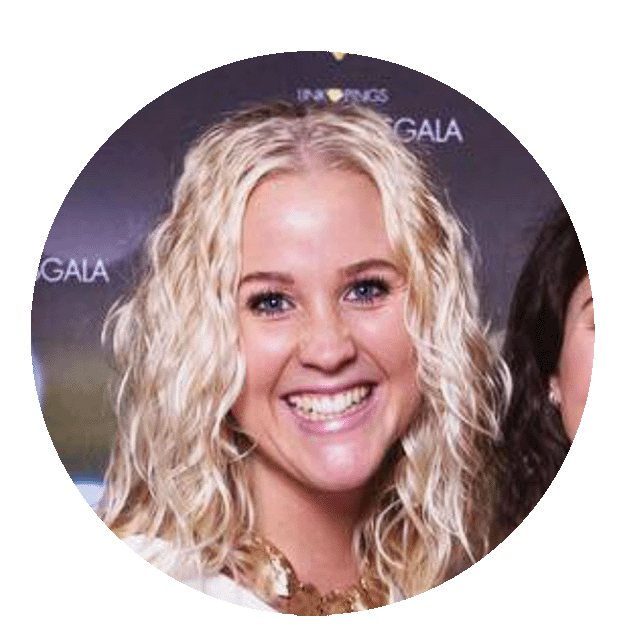 Porträttbild på Elin Schönqvist som gått en av Handelskammarens utbildningar.