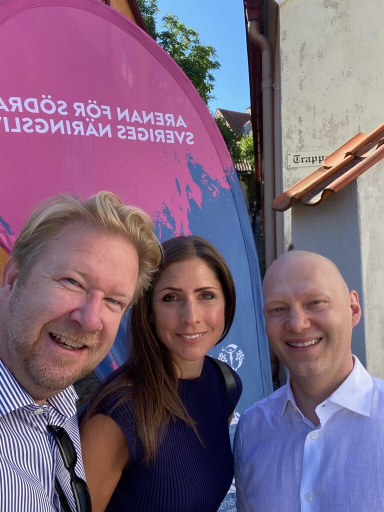 2 foton har lagts till (3)